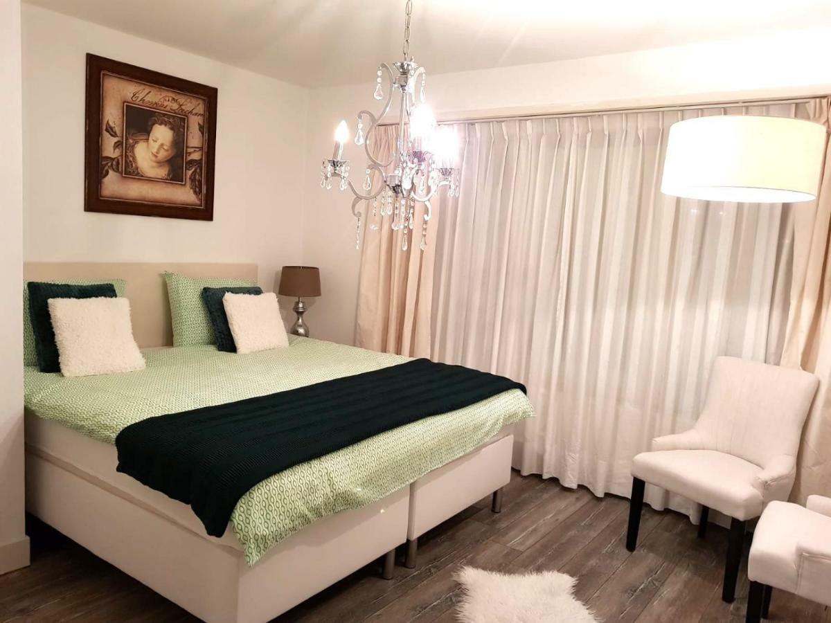 Beijerse Inn Nieuw-Beijerland Екстер'єр фото